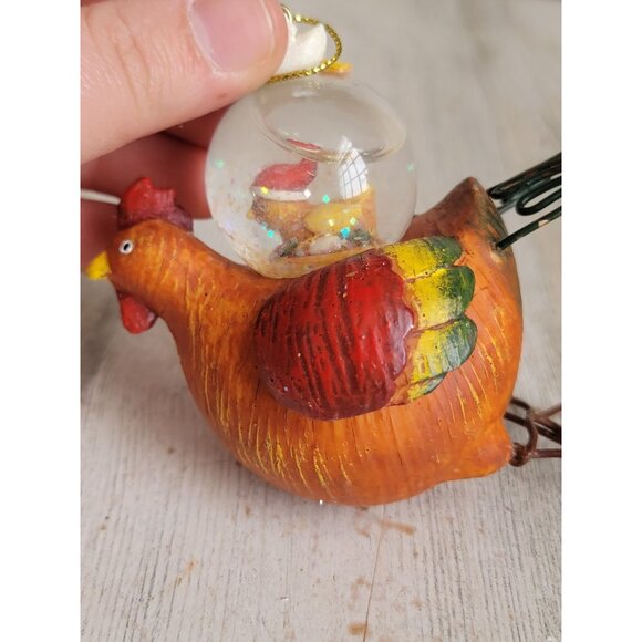 Unique chicken hen baby chick snowglobe ornament Xmas vintage - Picture 4 of 7